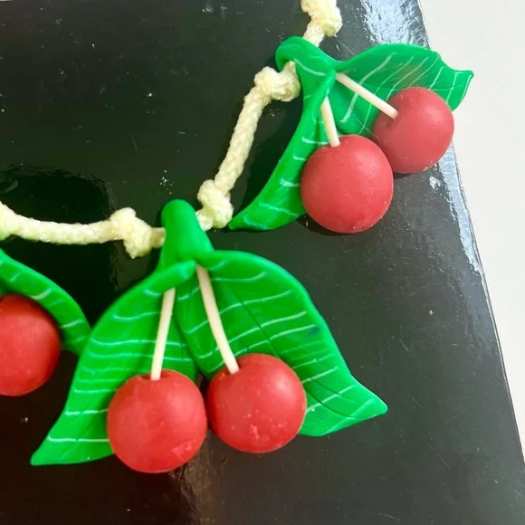 80s-90s Vintage 🍒 Roxie Originals Handcrafted Cherry Necklace - Picture 2 of 4